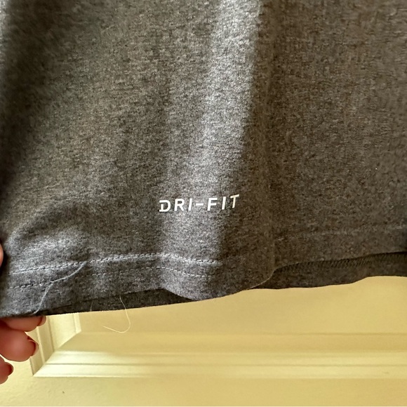 Women’s x-small LSU dri-fit long sleeve top - Picture 4 of 4